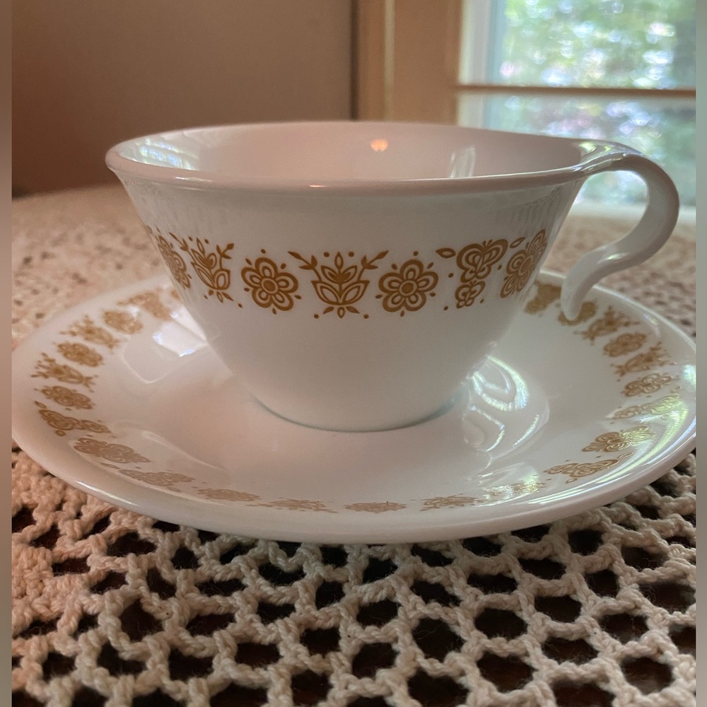 Vintage Butterfly Gold Cup&Saucer